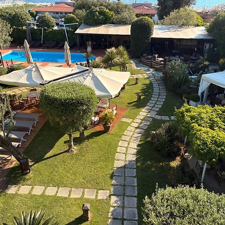 Hotel Atlantic Marina Di Carrara Dış mekan fotoğraf