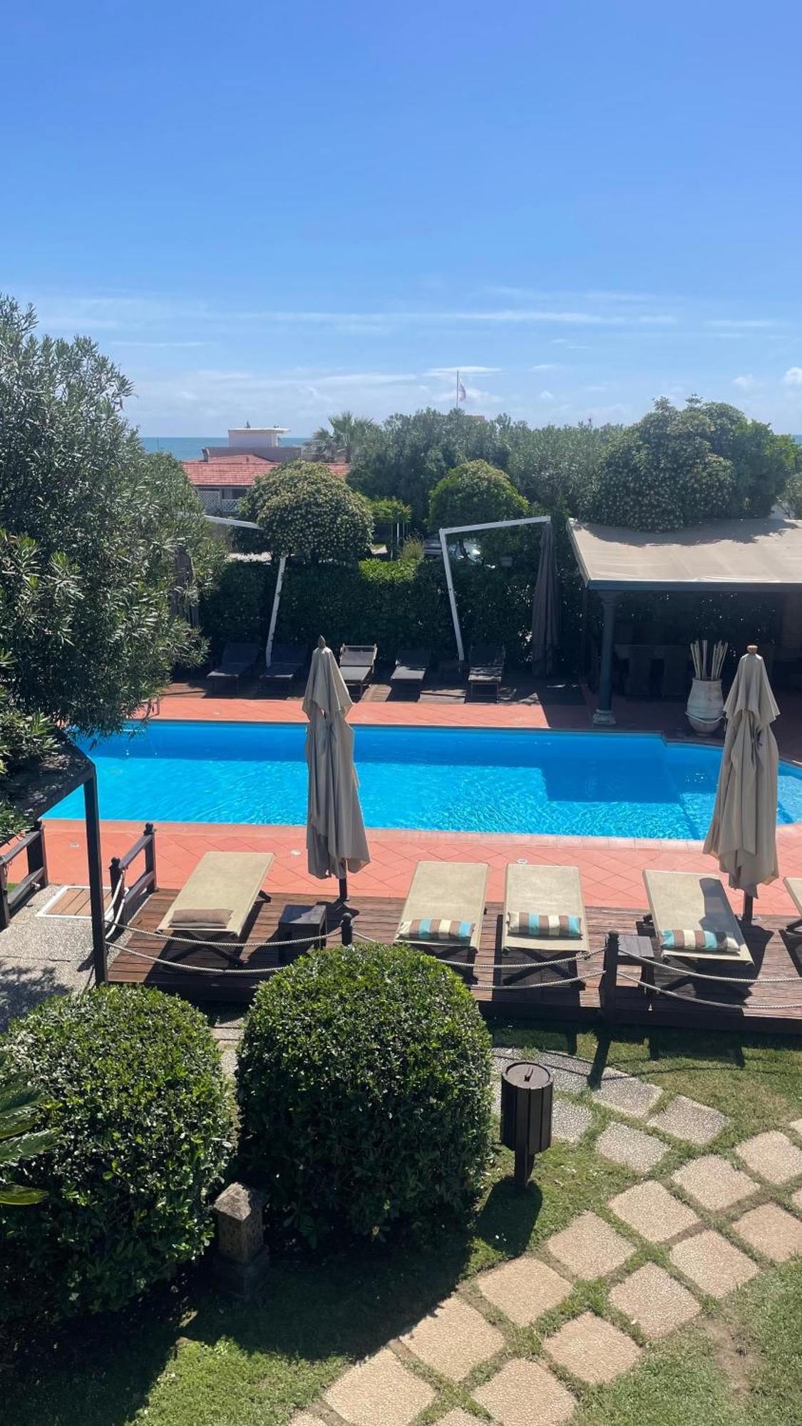 Hotel Atlantic Marina Di Carrara Dış mekan fotoğraf