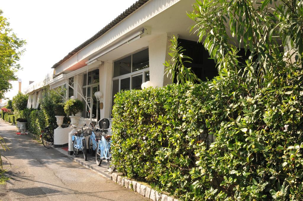Hotel Atlantic Marina Di Carrara Dış mekan fotoğraf